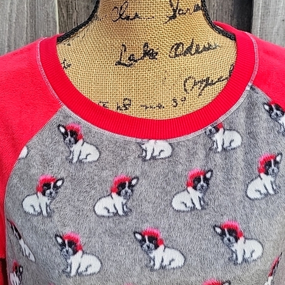 NEW Bulldogs wearing Santa Hats Loungewear - Pajamas from Kohl's - Picture 4 of 17